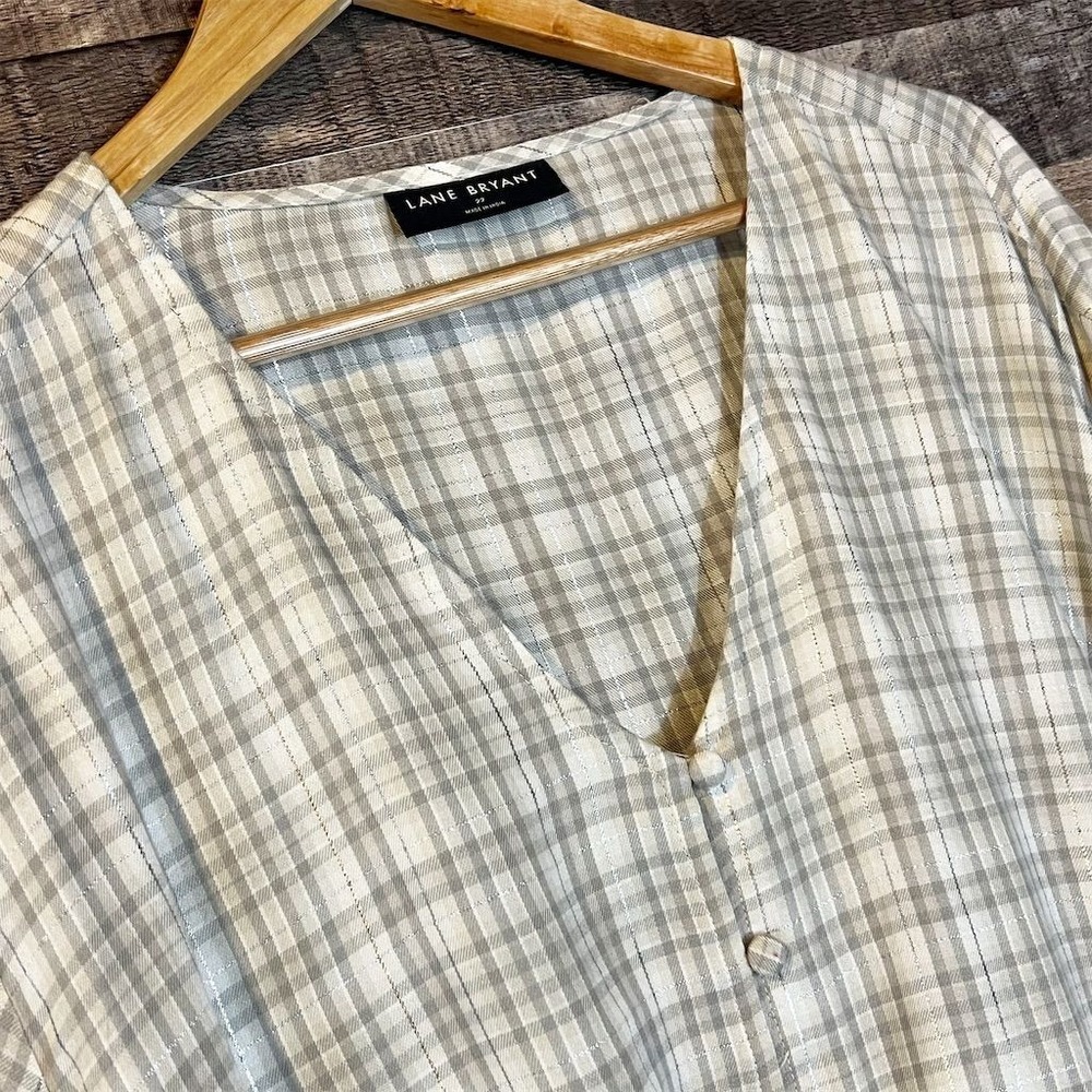 Lane Bryant Women's Plus Size 22 Gray Plaid Long Sleeve V-Neck Blouse - Picture 6 of 6